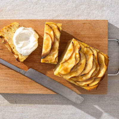 Envy™ apple cake