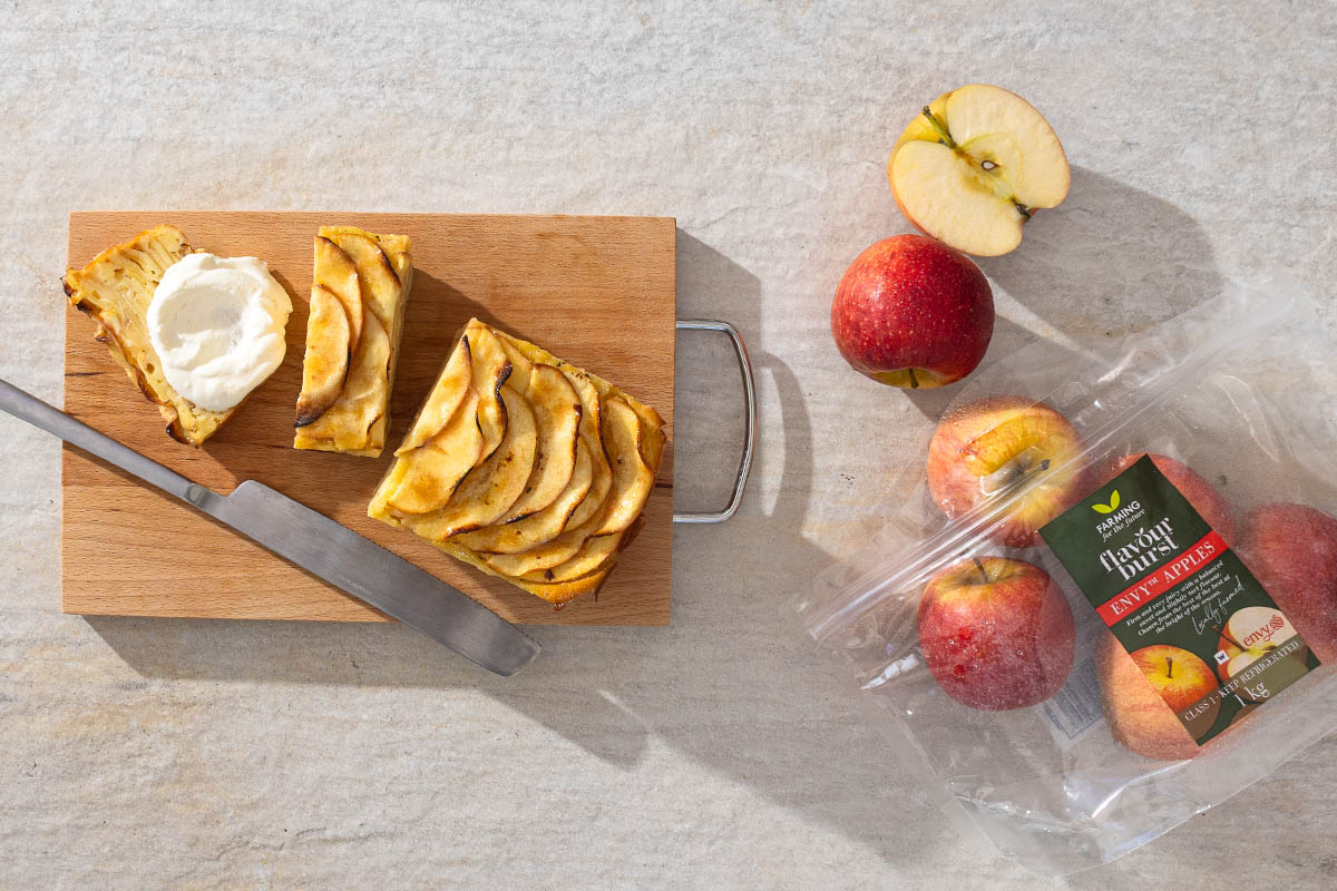 Envy™ apple cake