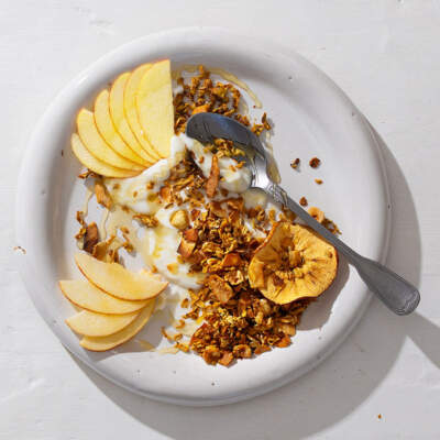 Envy™ apple granola