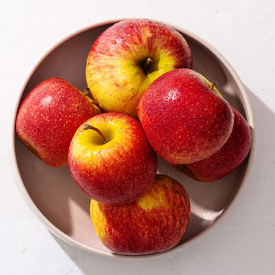 2 ways with Envy™ apples – the apple everyone's reaching for